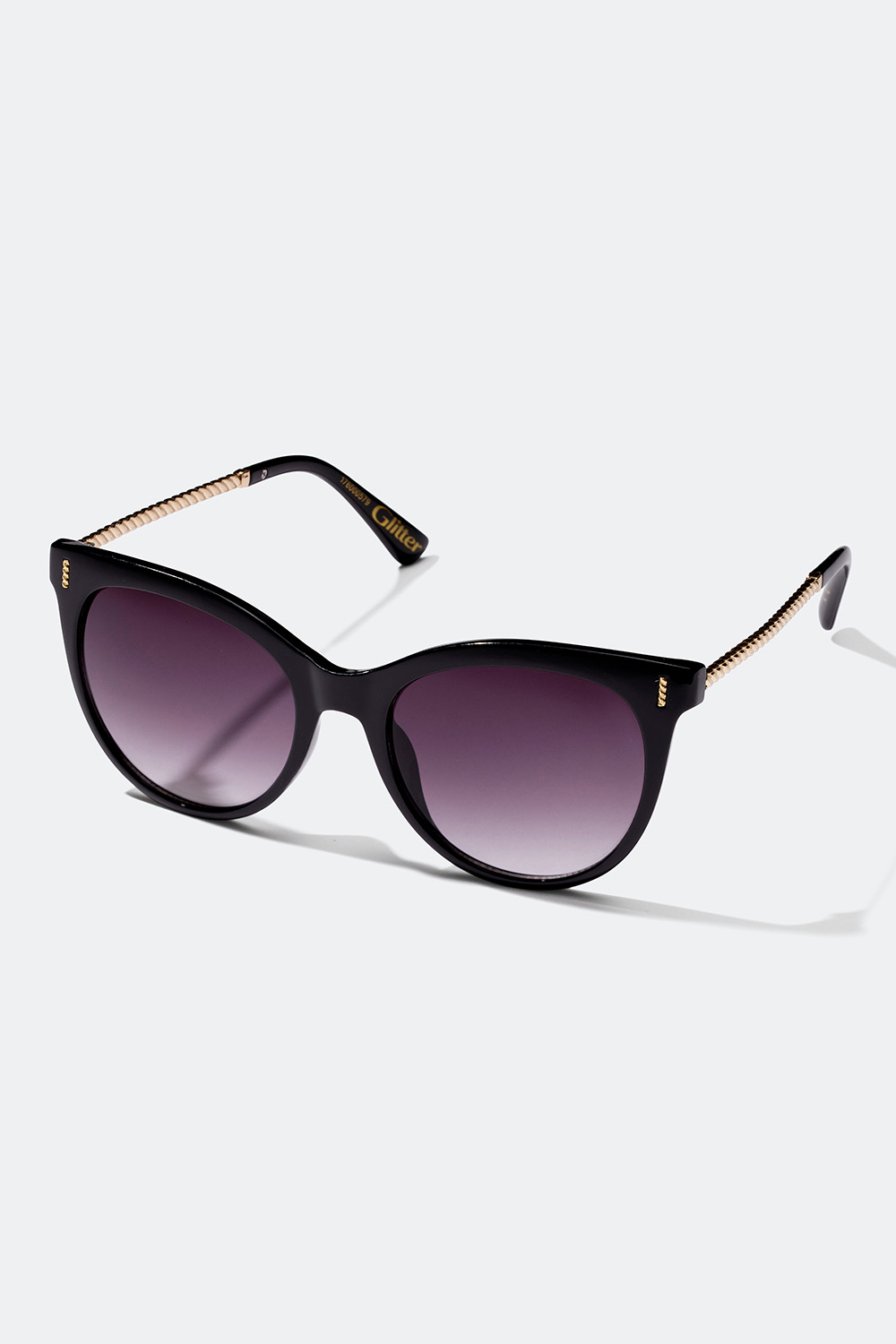 Svarta solglasögon med tvinnade detaljer i gruppen Accessoarer / Solglasögon hos Glitter (176000579000)