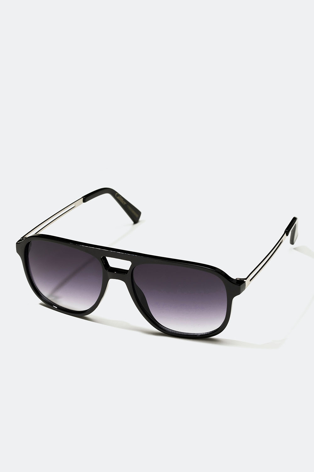 Svarta solglasögon i aviator design i gruppen Accessoarer / Solglasögon hos Glitter (176000859000)