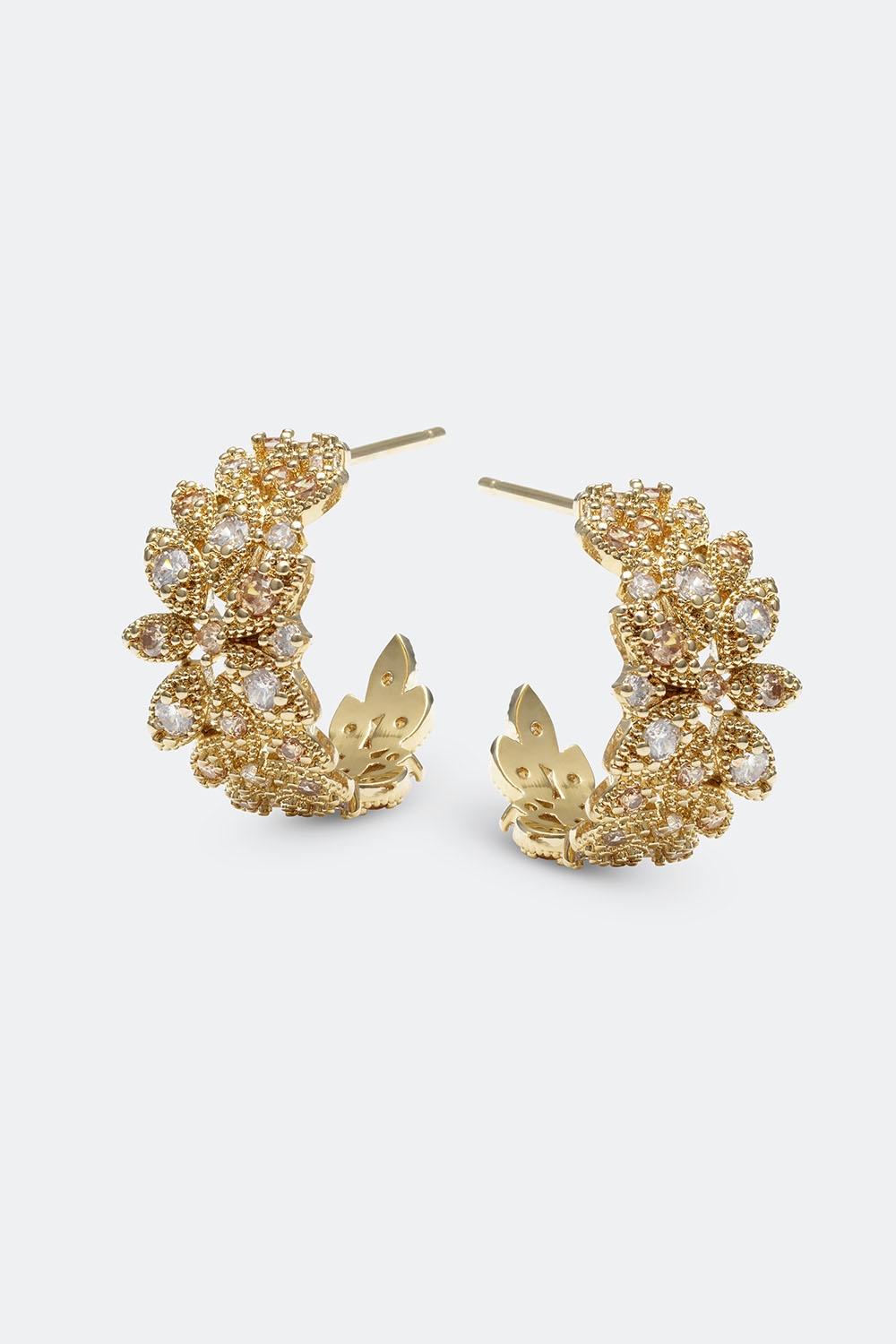 Laurel hoops earrings - Gold i gruppen Lily and Rose - Örhängen hos Glitter (253001152002)