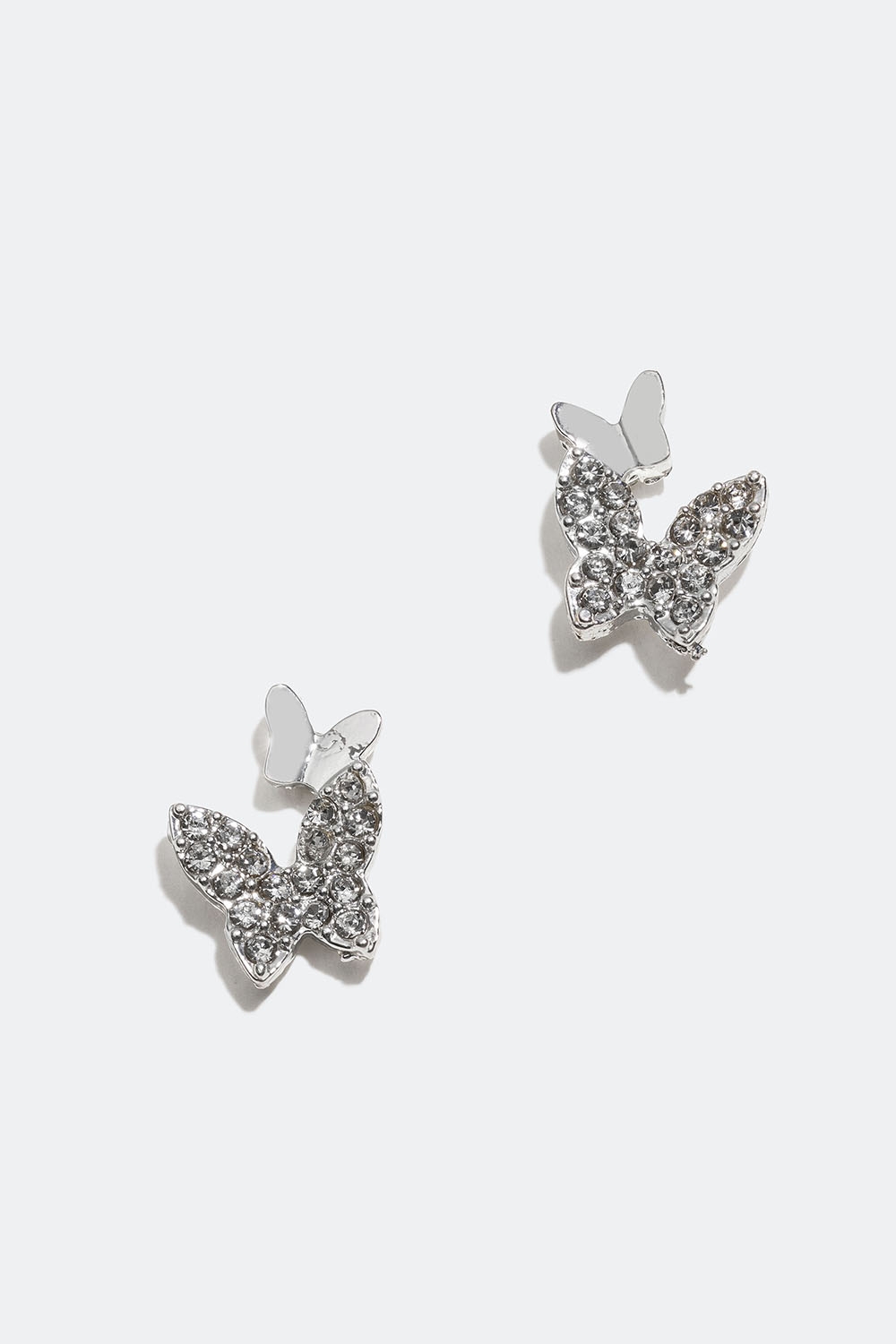 Små örhängen med fjärilar och glasstenar i gruppen Smycken / Örhängen / Studs hos Glitter (253005720201)