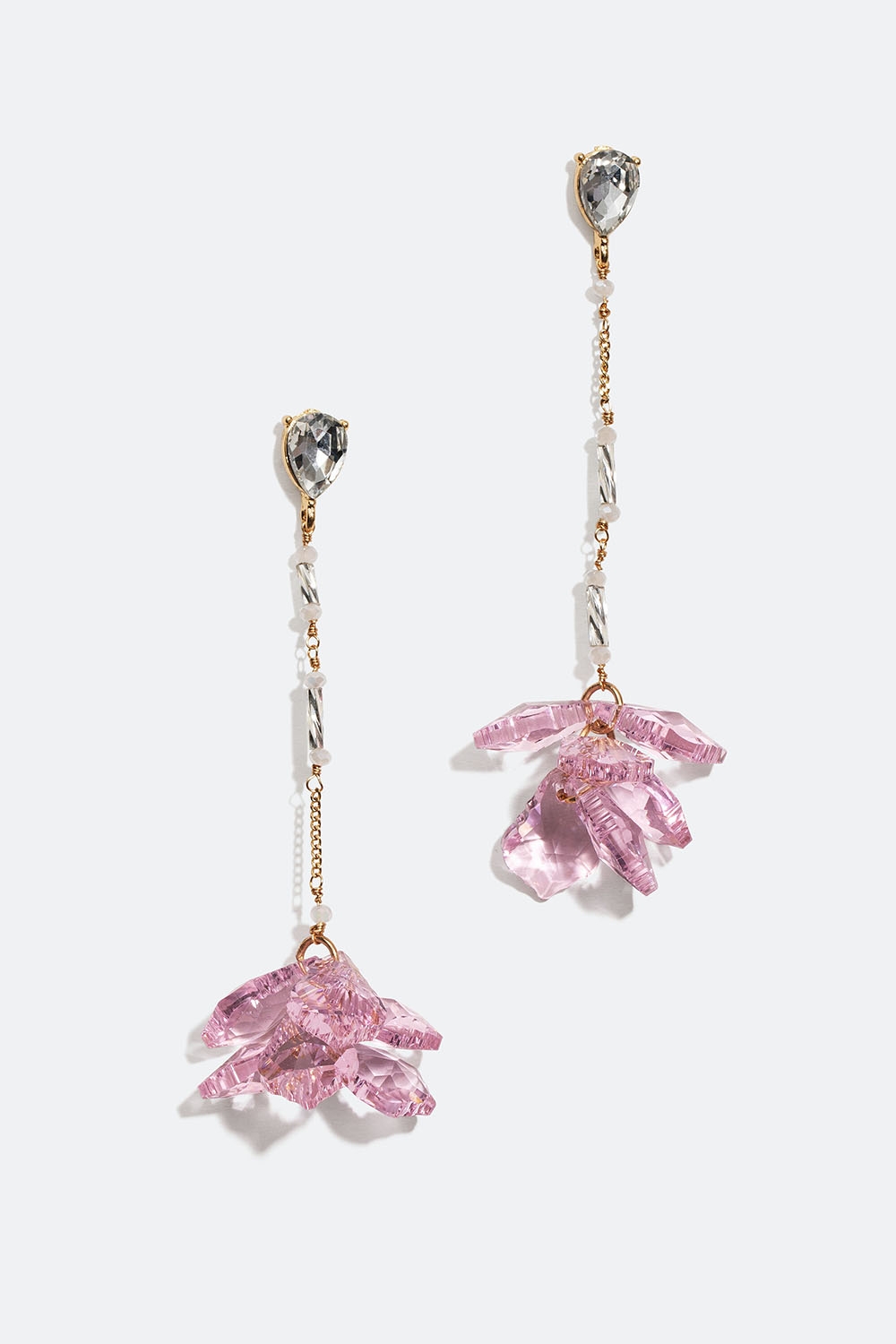 Långa örhängen med rosa blomblad i gruppen Smycken / Örhängen hos Glitter (253005895102)