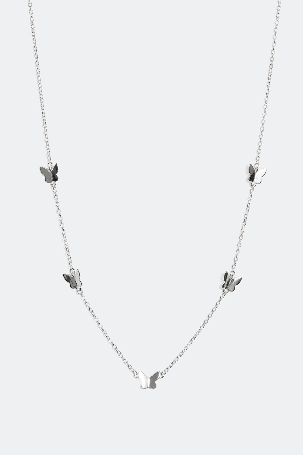 Kedjehalsband i äkta silver med fjärilar i gruppen Äkta silver / Silverhalsband / Halsband i äkta silver med hänge hos Glitter (554000631001)