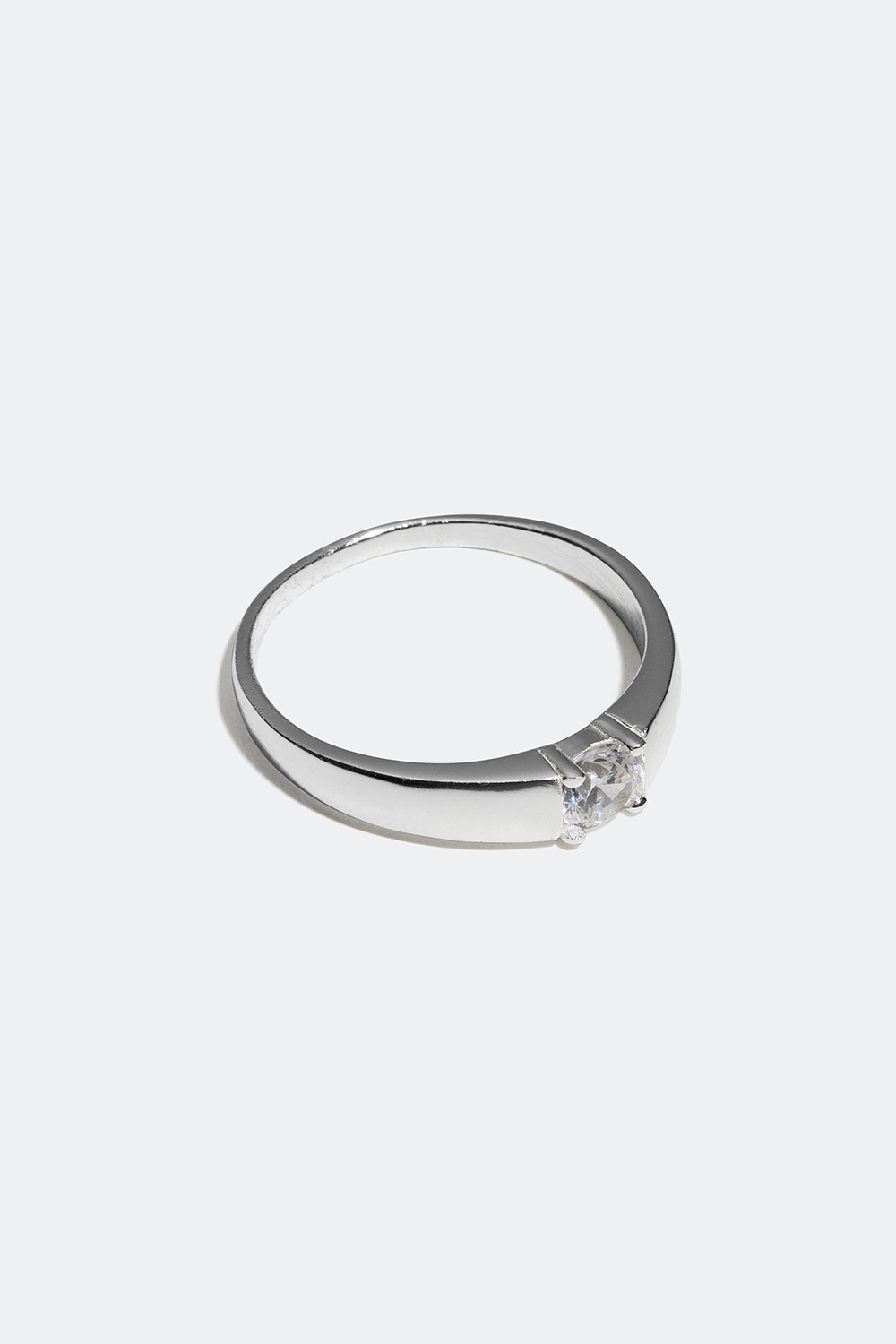 Slät ring i äkta silver med Cubic Zirconia sten i gruppen Äkta silver / Silverringar / Silver hos Glitter (55600054)