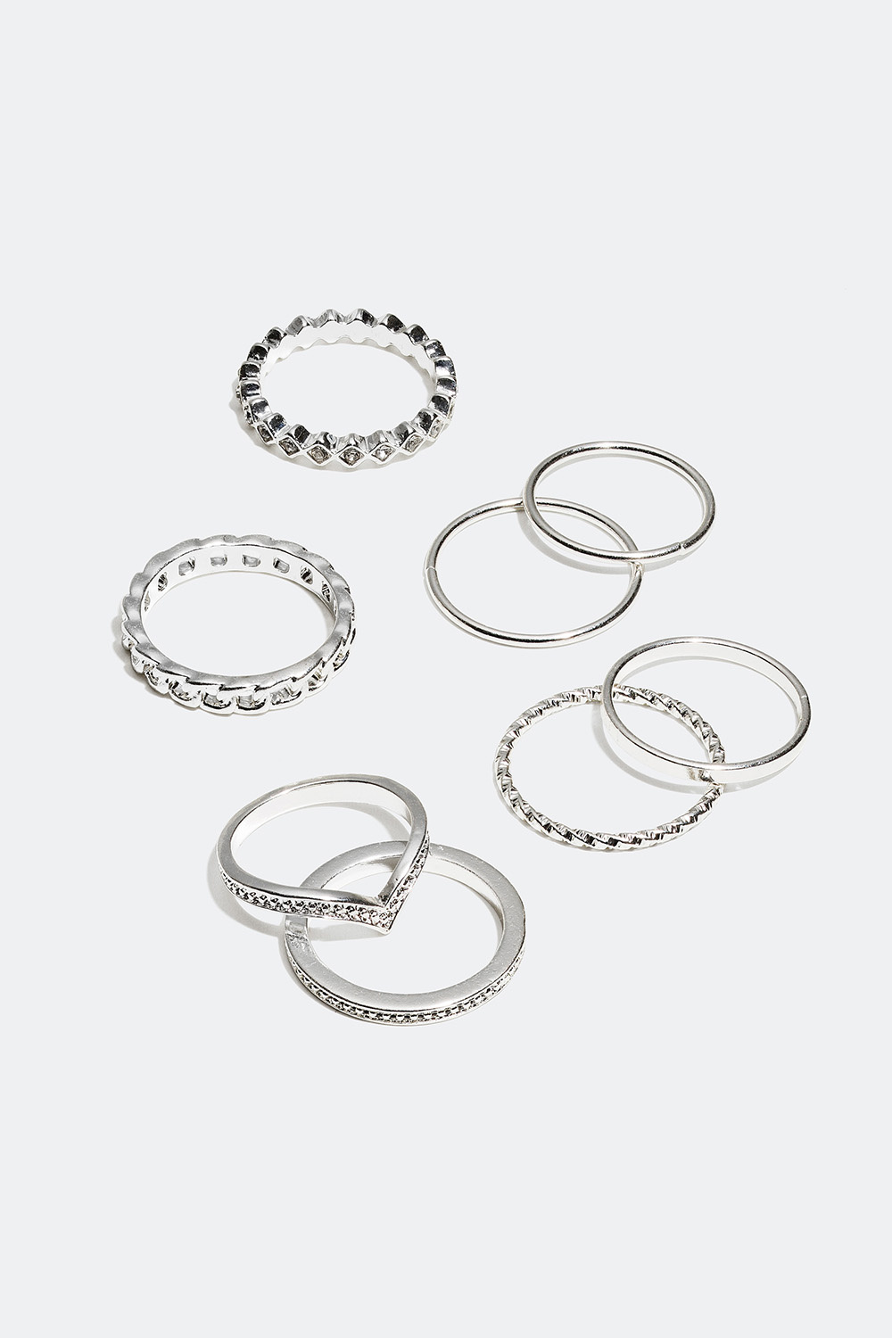Ringar i olika storlekar och design, 8-pack