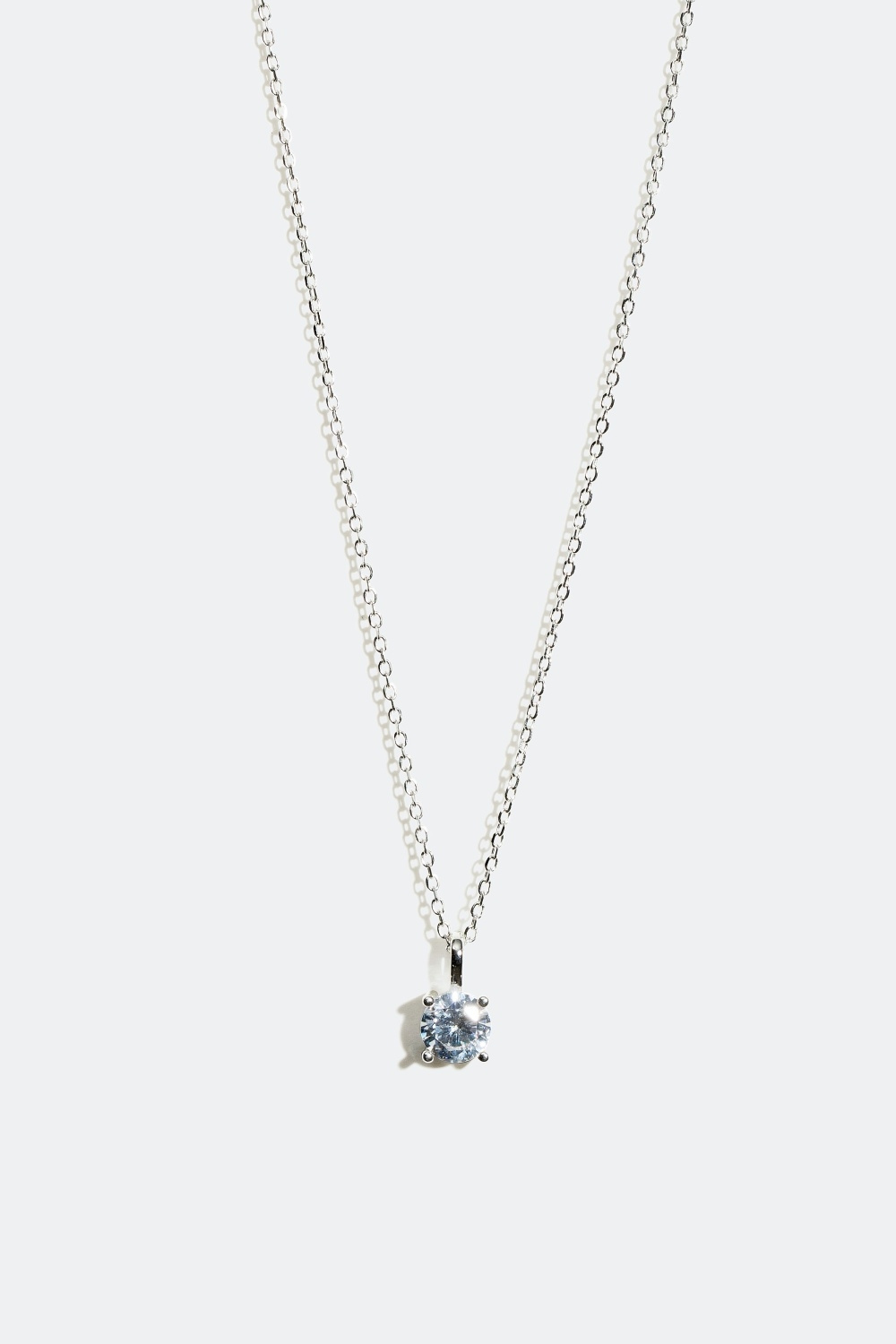 Halsband i äkta silver med skimrande glassten i Cubic Zirconia