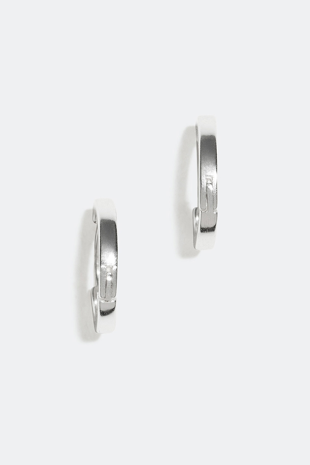 Små platta hoops i äkta silver, 1 cm