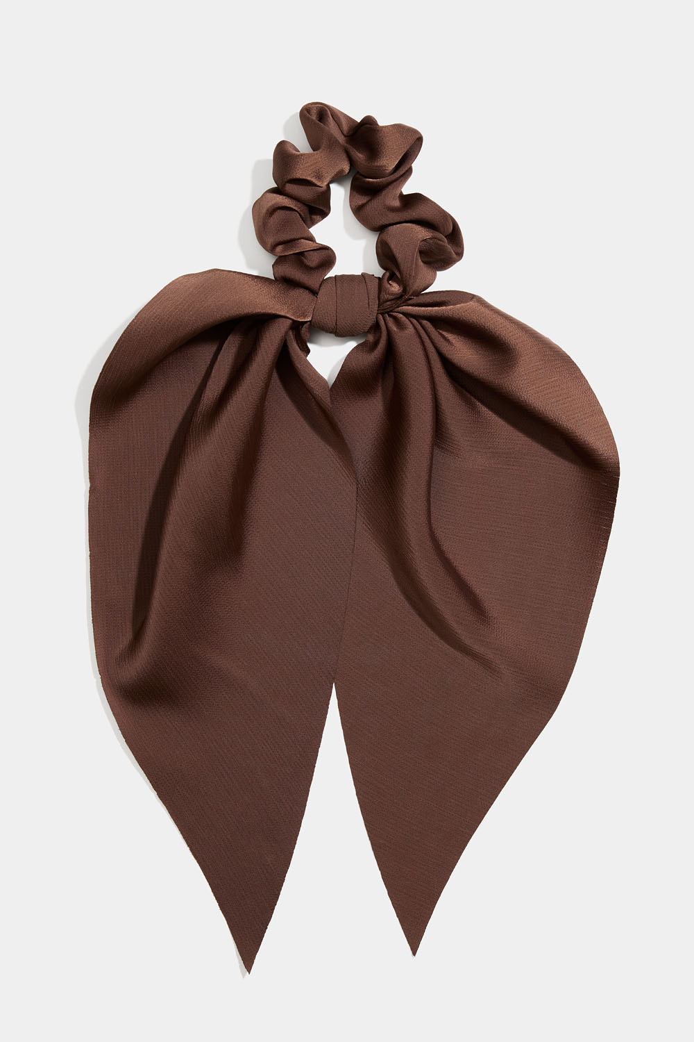 Brun scrunchie tail