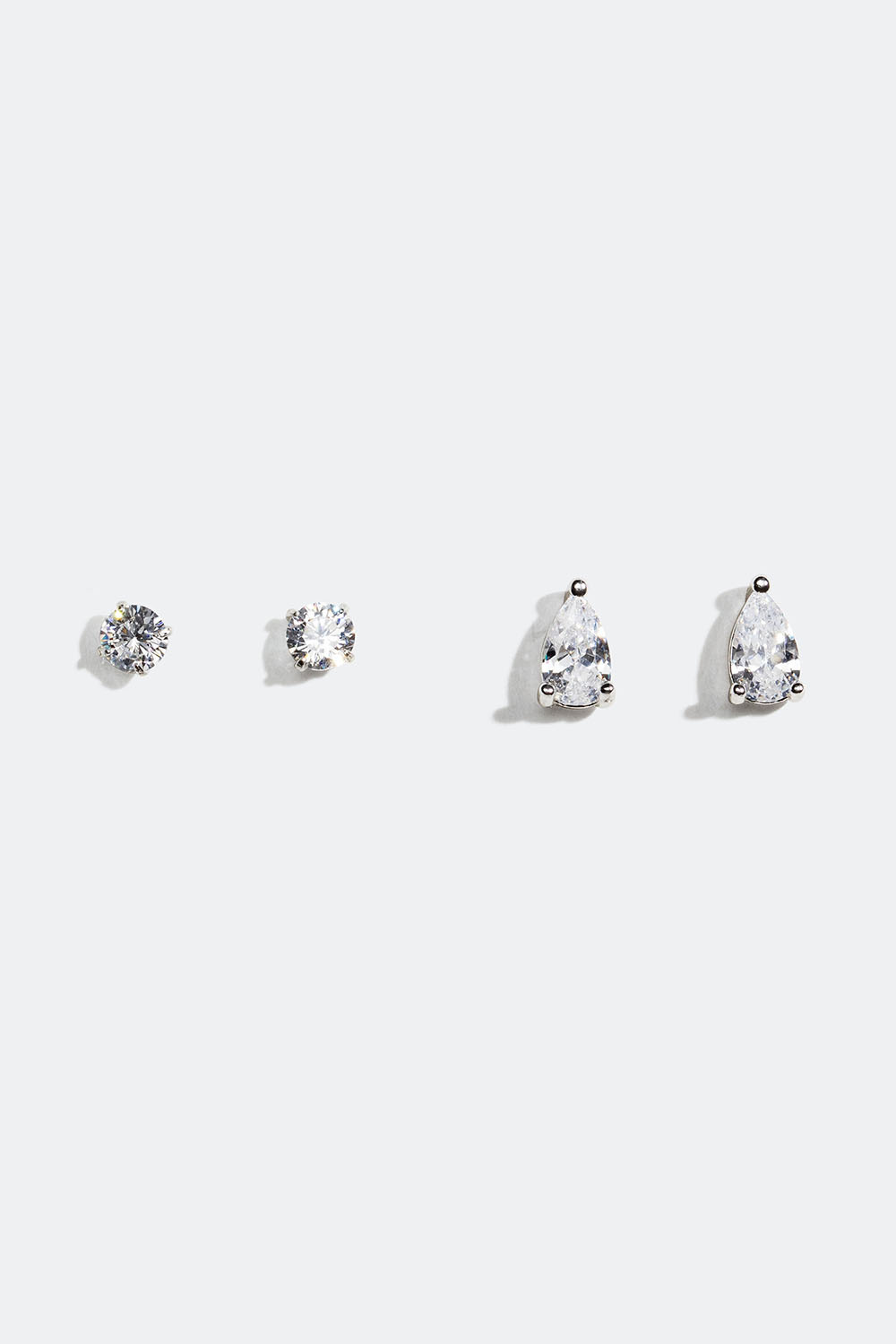 Runda och droppformade studs i äkta silver med Cubic Zirconia, 2-pack