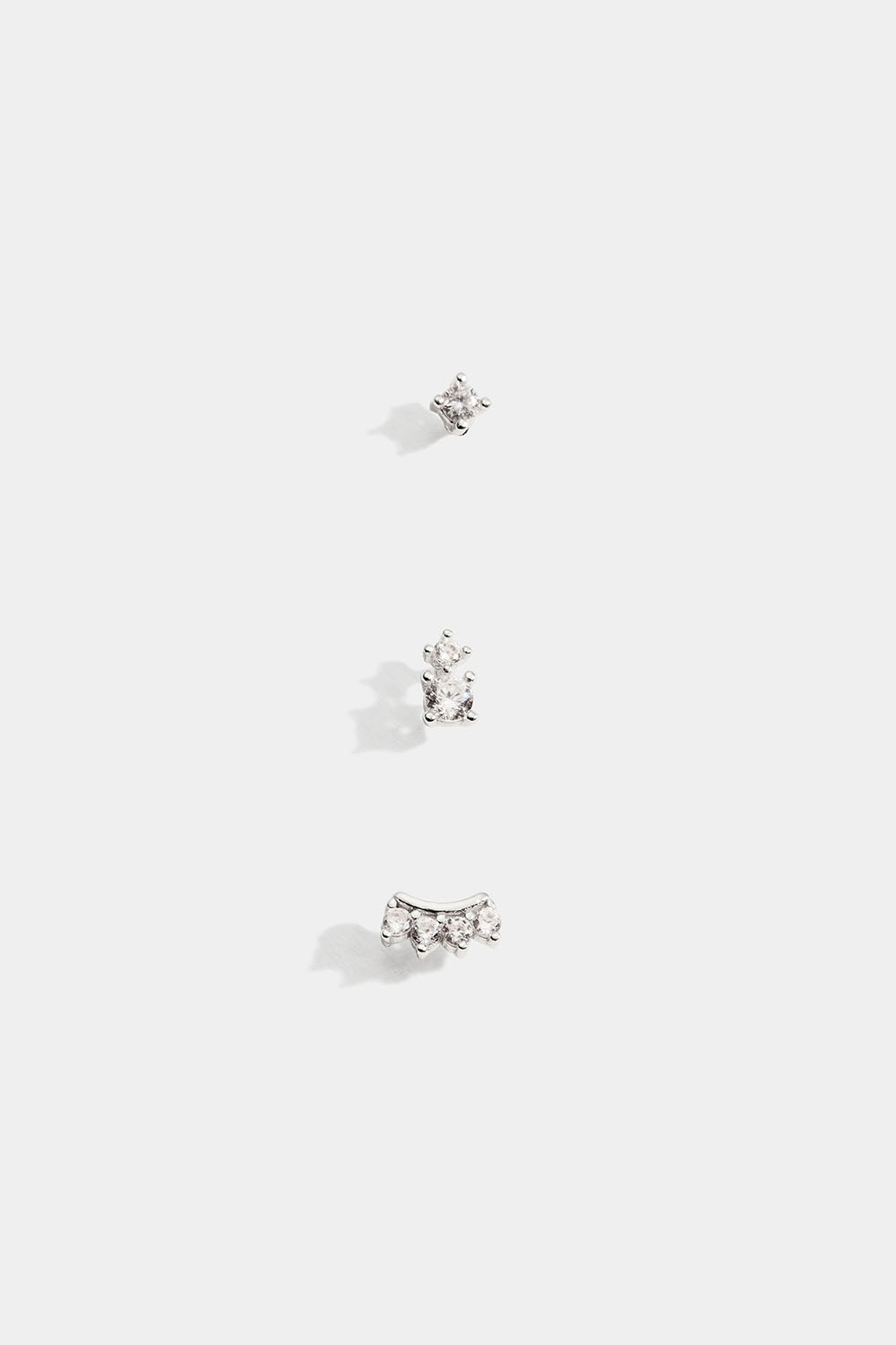 Ministuds i olika form för flera hål i örat, i äkta silver med Cubic Zirconia