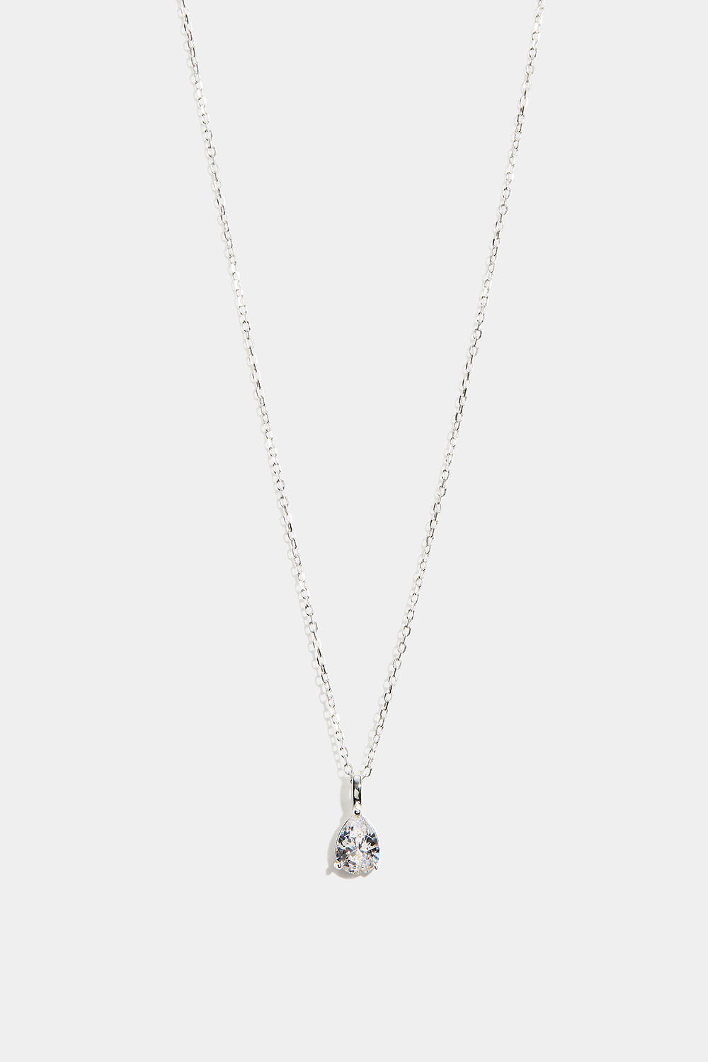 Halsband i äkta silver med droppformat Cubic Zirconia-hänge