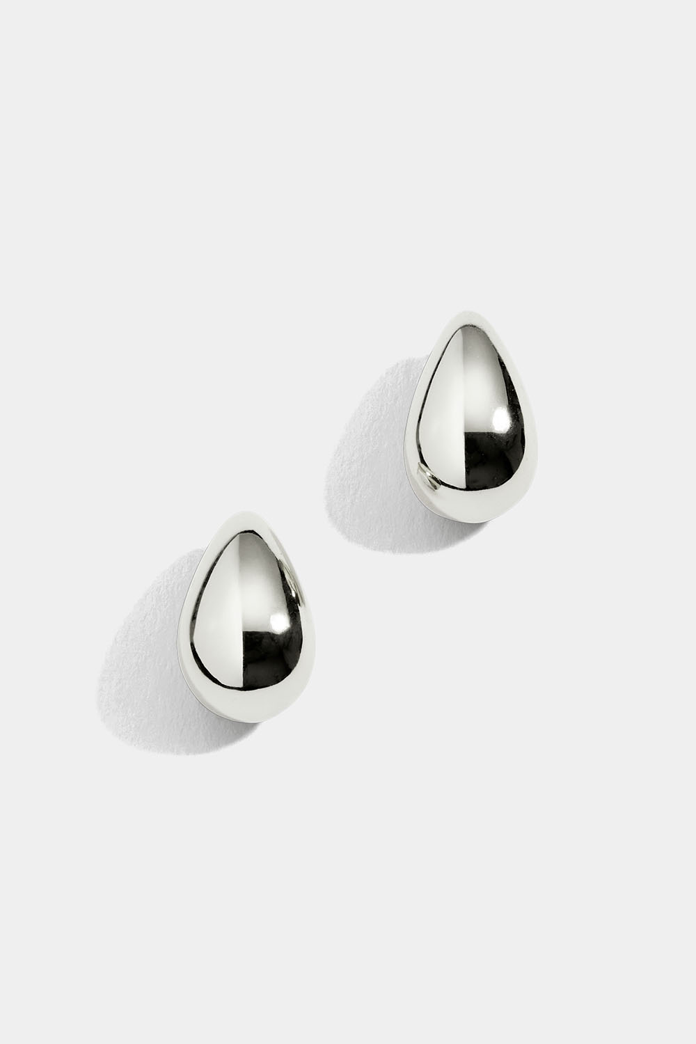 Större droppörhänge i äkta silver